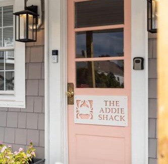 Salisbury Beach House | Addie Shack & Cammie Cabana Pet Friendly 10pp