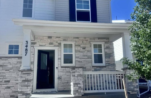 Aurora House | Adorable 1-bedroom house with AC in tranquil Aurora