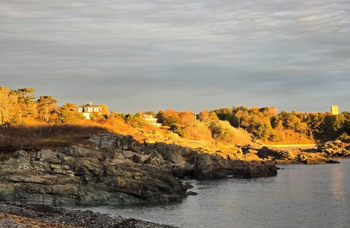 Nahant House | Adorable 1-bedroom house with Ocean Views on a Peninsula Northeast of Boston