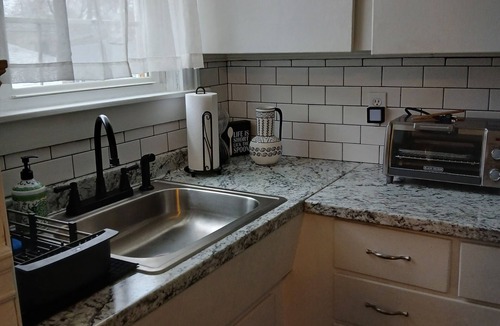 Providence Apartment | Adorable 2-bedroom apartment with AC in pleasant location, Providence RI
