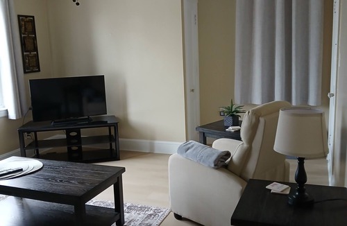 Providence Apartment | Adorable 2-bedroom apartment with AC in pleasant location, Providence RI