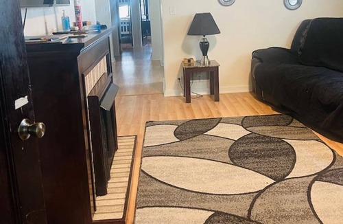 Fond du Lac House | Adorable 2 Bedroom with Indoor Fireplace