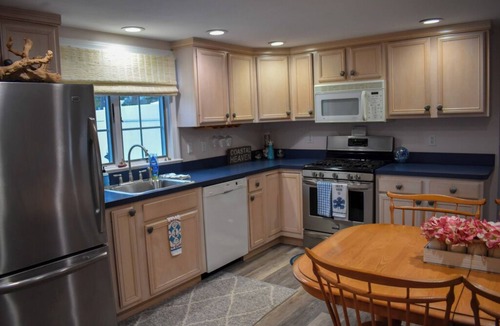 Bass River House | Adorable 3-Bedroom Beach House – Walk to South Middle Beach!