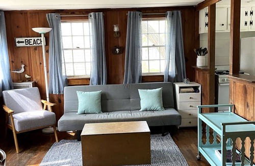 North Eastham Cottage | Adorable Cape Cottage Near Kingsbury Beach