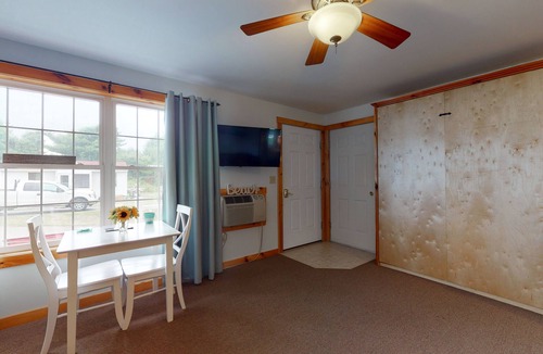 Wells Condo | Adorable Coastal Dream W/ Murphy Bed, Free WiFi, & Ideal Location Near the Beach