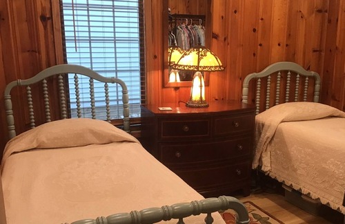 Coldwater Cabin | Adorable Coldwater Lake Cottage with Steller Views!