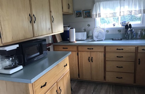 Mid-Coast and Islands Cottage | Adorable cottage with million dollar view and short walk to stunning beach.