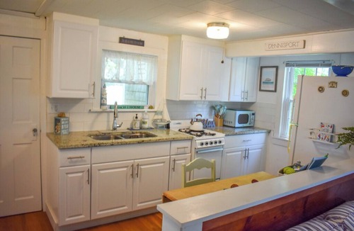 Dennis Port House | Adorable cottage on a dead end dirt lane just 200 yards from Sea Street beach