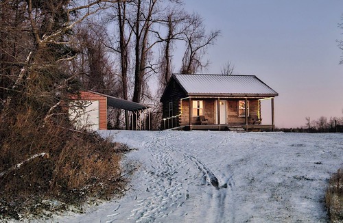 Frenchburg Cabin | Adorable couples retreat in Frenchburg with easy access to the Red River Gorge