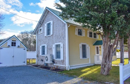 Northwest Harwich House | Adorable home, just .5 miles to Beach, sleeping 6