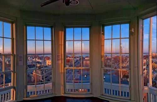 Munjoy Hill Apartment | Adorable Portland getaway on the Eastern Promenade