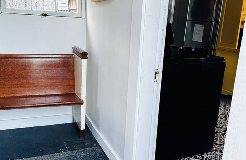 Dedham Cottage | Adorable private cottage with lake views and access.