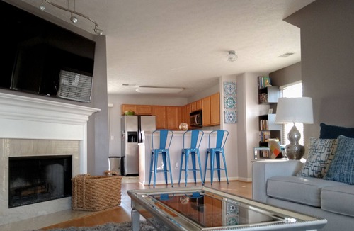 Nashboro Village House | Adorable Townhome Close to BNA Airport