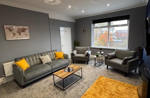 Sunderland Apartment | Affordable Luxury 2 Stunning apartment Sunderland close to City centre hospital Crown Works Studio and Nissan