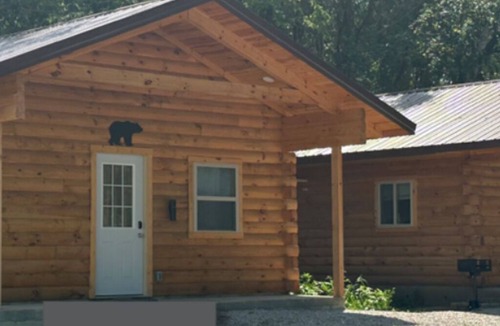 Eddyville Cabin | Afordable cozy cabin