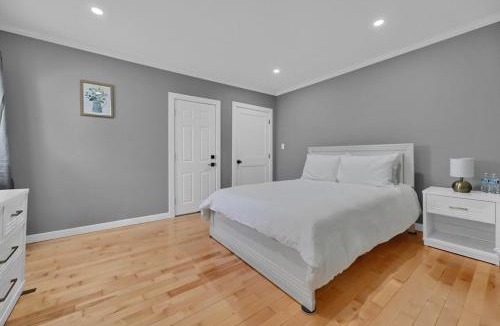 East Boston Apartment | Airport Subway Condo