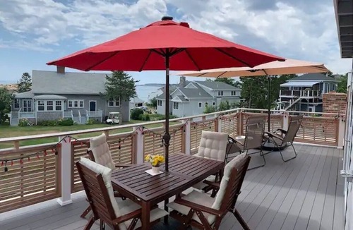 Gloucester House | All-Season Beach Haven - walk to two beaches!