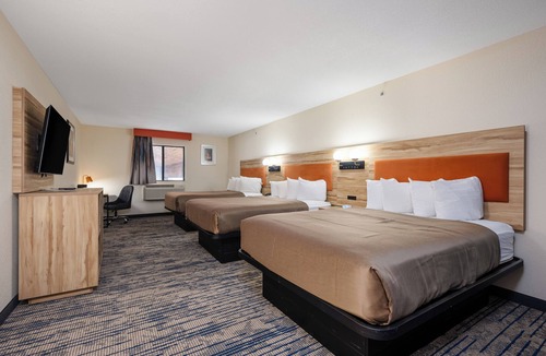 Kalkaska Hotel | All Seasons Resort