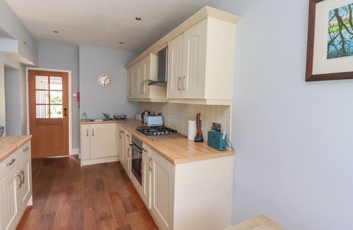 Lesbury Cottage | ALNSIDE COTTAGE, family friendly, with open fire in Alnmouth