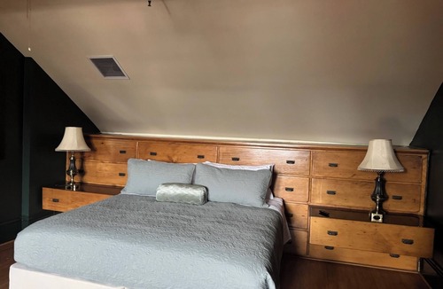 Manchester Hotel | Alps 2 bedroom suite -Villagio Boutique Hotel ★WALK to STADIUM ★FREE PARKING