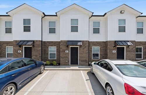 Clarksville Apartment | Alto B5 I Luxurious & Spacious I Free Parking