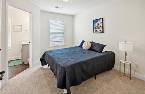 Clarksville Apartment | Alto O4 I Modern New Construction 2Bd Apartment