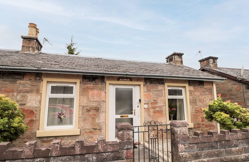 Inverness City Centre Cottage | Alturlie