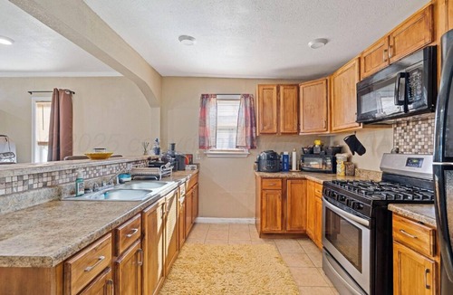 Amarillo House | ★Amarillo Downtown City Getaway ★2BR & 1BA