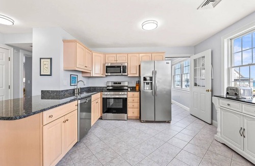 Wells Beach House | Amazing Beach House with Ocean Views - Just steps to Wells Beach