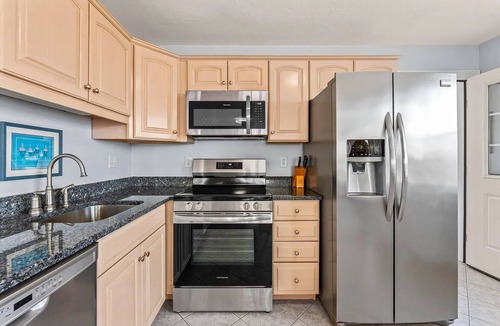 Wells Beach House | Amazing Beach House with Ocean Views - Just steps to Wells Beach
