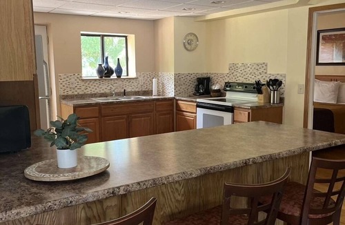 Wisconsin Dells Hotel | Amber's Inn & Suites