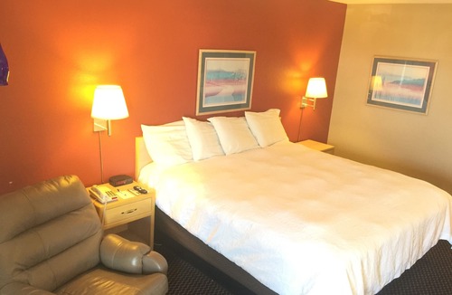Garden City Hotel | Americas Best Value Inn Garden City