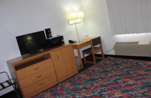 Grand Forks Hotel | Americas Best Value Inn Grand Forks