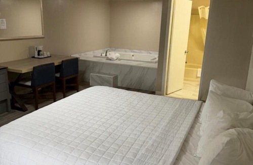 Torrington Hotel | Americas Best Value Inn Torrington, CT