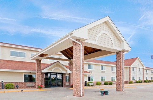 Silver City Hotel | AmericInn by Wyndham Silver City