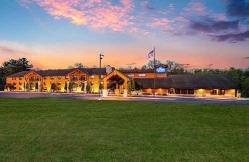 Wisconsin Dells Hotel | AmericInn by Wyndham Wisconsin Dells
