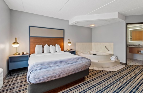 Crookston Hotel | AmericInn by Wyndham Crookston U of M Crookston
