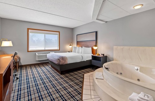 Crookston Hotel | AmericInn by Wyndham Crookston U of M Crookston
