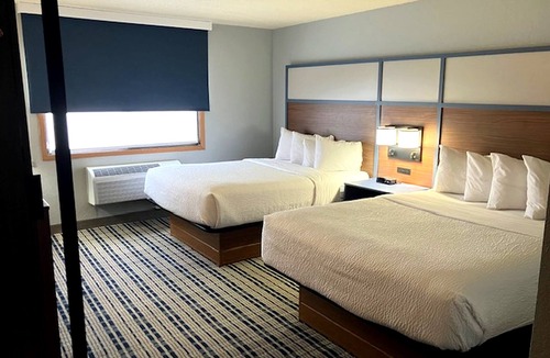 Dickinson Hotel | AmericInn by Wyndham Dickinson