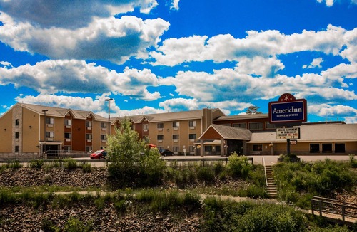 Iron River Hotel | AmericInn by Wyndham Iron River