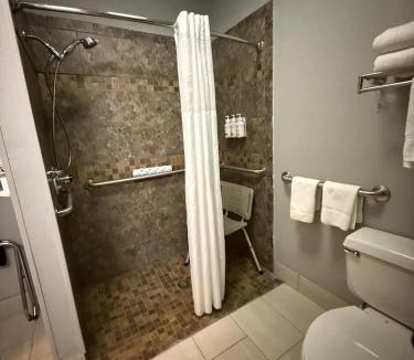 Minot Hotel | AmericInn by Wyndham Minot