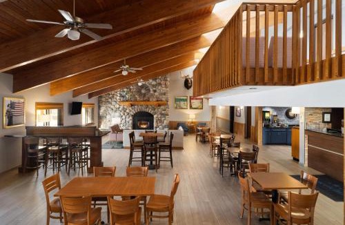 Tofte Hotel | AmericInn by Wyndham Tofte Near Lake Superior