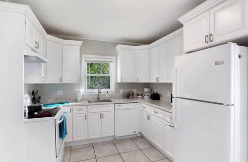 Amesbury Condo | Ames for Fun