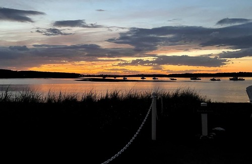 Scarborough Cottage | ANCHORAGE COTTAGE - Delightful Waterfront Home in Pine Point’s Fishermen's Cove