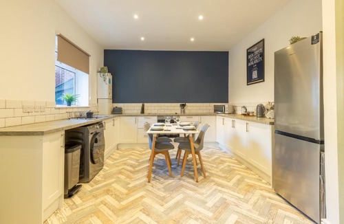 South Shields House | Anika House - Properties Unique