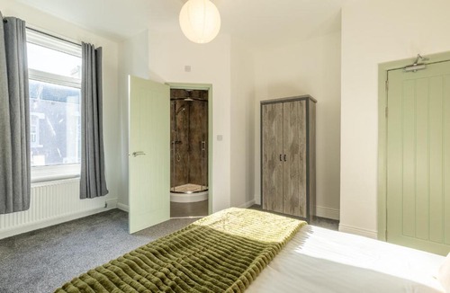 South Shields House | Anika House - Properties Unique
