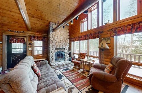 Presque Isle House | Annabelle Log Home