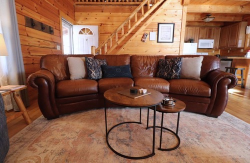 Creola Cabin | Anson's Ridge: Log home in the woods w/hot tub, near Hocking Hills- Sleeps 12