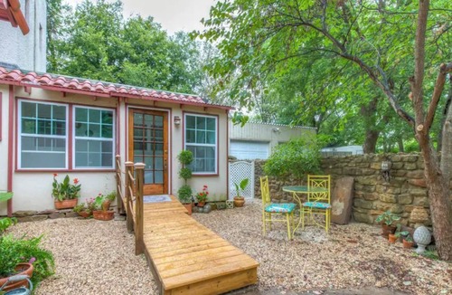Tulsa House | Apartment at the Peacock Plantation