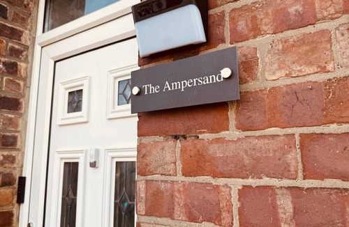 Heaton Apartment | Apartment close to city amenities